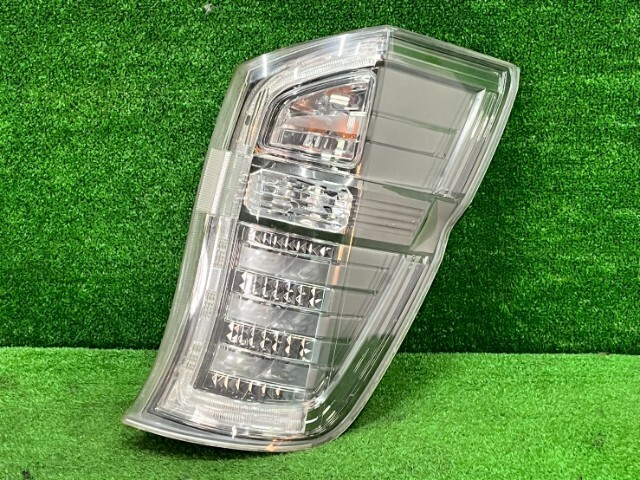 ホンダ ステップワゴンスパーダ RK5 テールランプ右 33500-SZW-J31拍卖