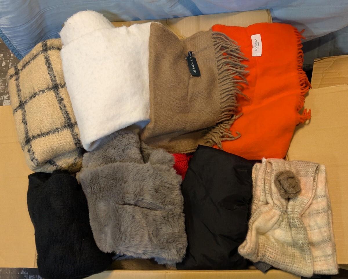 4837 秋冬 マフラー ストール スヌード まとめて まとめ売り 約42点 セット 大量 古着 仕入れ メンズ レディース キッズ ファー フリンジ拍卖