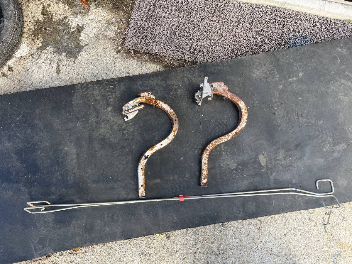 NISSAN 日産 ニッサン ER34 スカイライン 4ドア トランク ヒンジ ブラケット アーム セット 拍卖