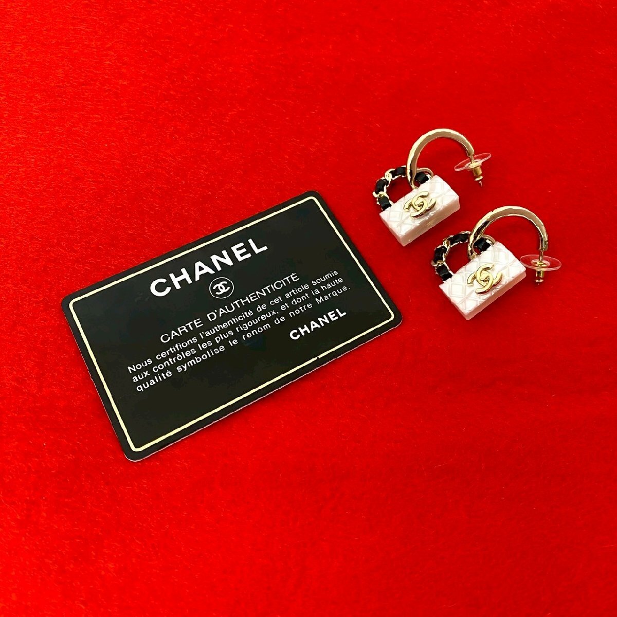 極 美品 コメあり B23C CHANEL シャネル ココマーク マトラッセ バッグ モチーフ プラスチック ピアス アクセサリー ゴールド 31255拍卖