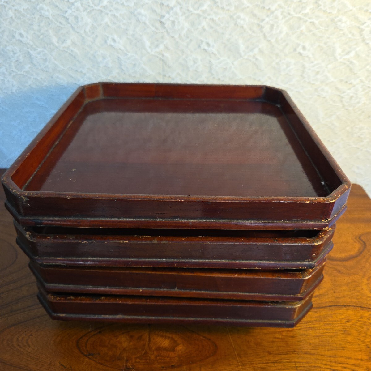 旧家 蔵出し 古美術 骨董 アンティーク 時代物 漆 盆 木製 漆器 隅切四方盆 懐石膳 脚付 四客 茶道具 古玩 古道具 縁起物 明治 大正拍卖