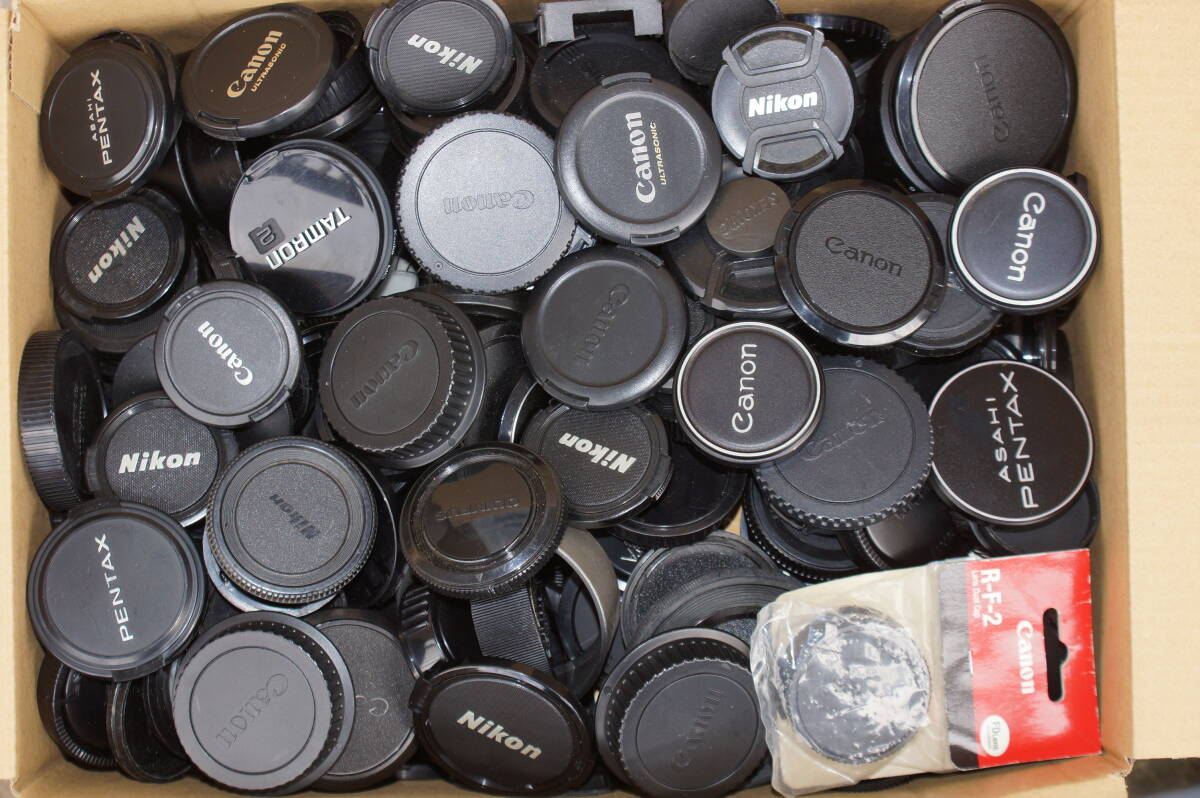 F-04 100サイズ リサイクルショップ・ 廃業業者等の 放出品 大量 まとめ たくさん レンズキャップ レンズフード レンズフィルター拍卖