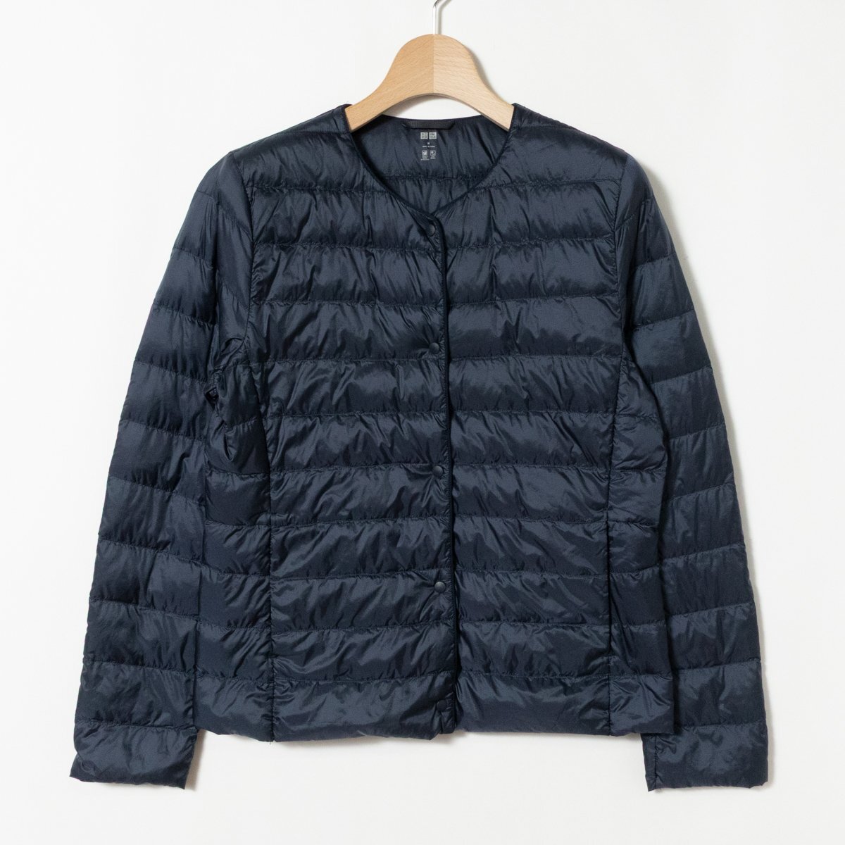 UNIQLO ユニクロ ウルトラライトダウンコンパクトジャケット ネイビー 紺 Mサイズ レディース ナイロン フェザー 無地 防寒 アウター 秋冬拍卖
