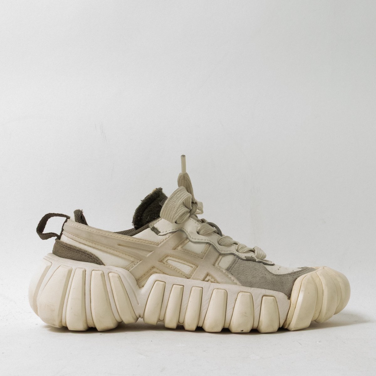 【1円スタート】Onitsuka Tiger オニツカタイガー DENTIGRE LS 1183B421 24.5cm ローカットスニーカー CREAM/BIRCH レディース 厚底拍卖