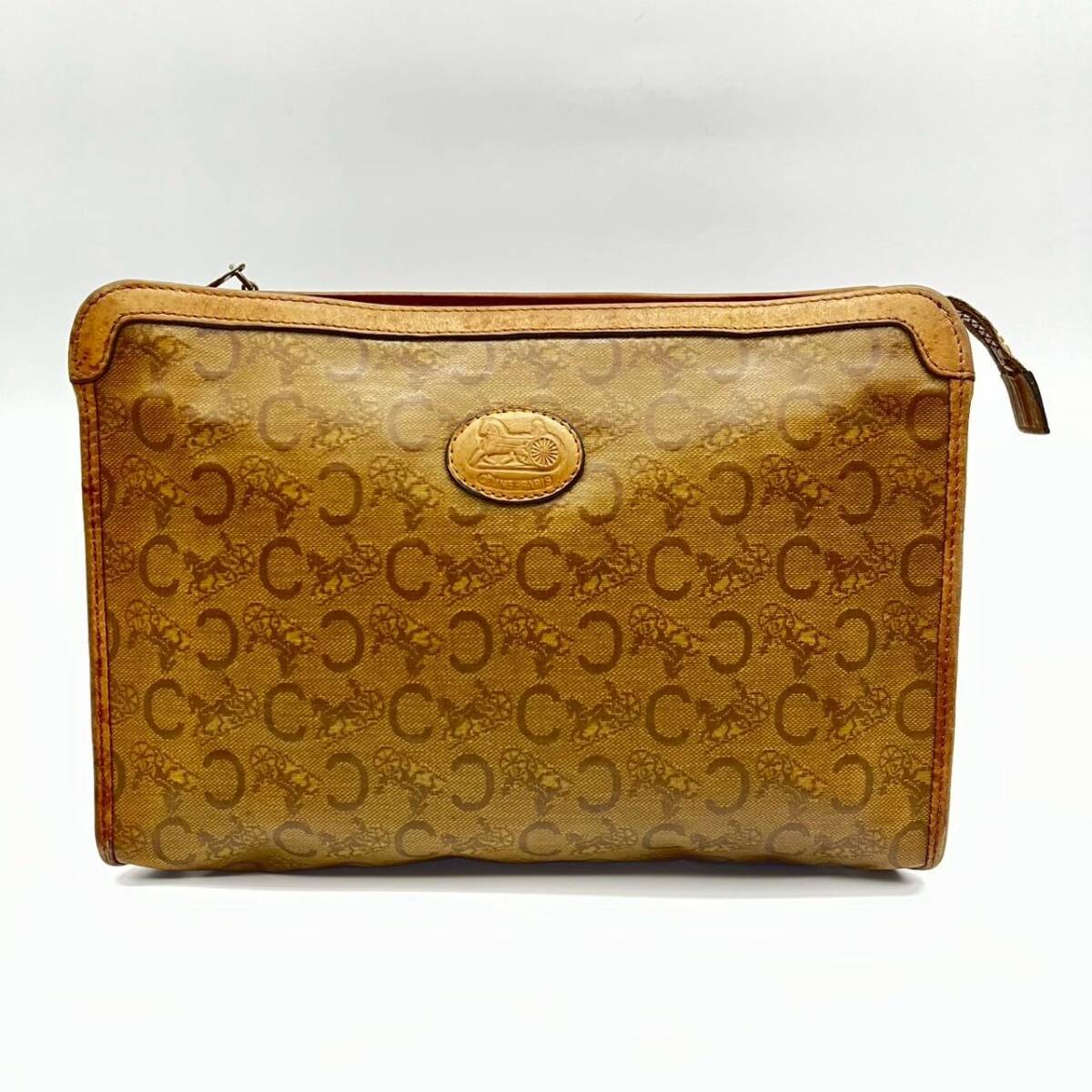 SW0401-7-3 CELINE PARIS セリーヌ クラッチバッグ ポーチ ブランドロゴ 馬車柄 ブラウン系 イタリア製 品番なし H18 W26 D6 80サイズ拍卖