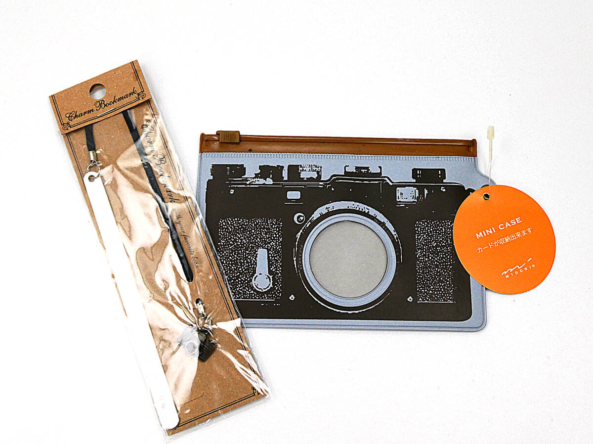 カメラ好きに! カメラ チャーム付き ブックマーク しおり カメラ柄 ミニ ビニール ポーチ セット 拍卖