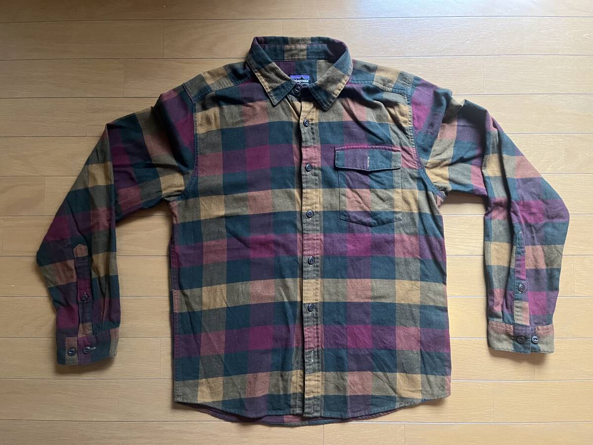 Patagonia パタゴニア ライトウェイト・フィヨルドフランネルシャツ Sサイズ拍卖