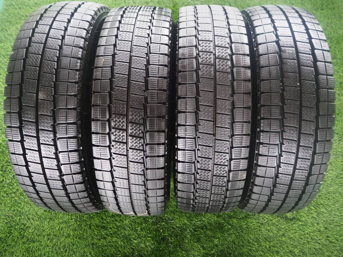 ★205/70R16 111/109N LT ダンロップ DUNLOP WINTERMAXX LV01 4本セット トラックタイヤ 茨城発★拍卖