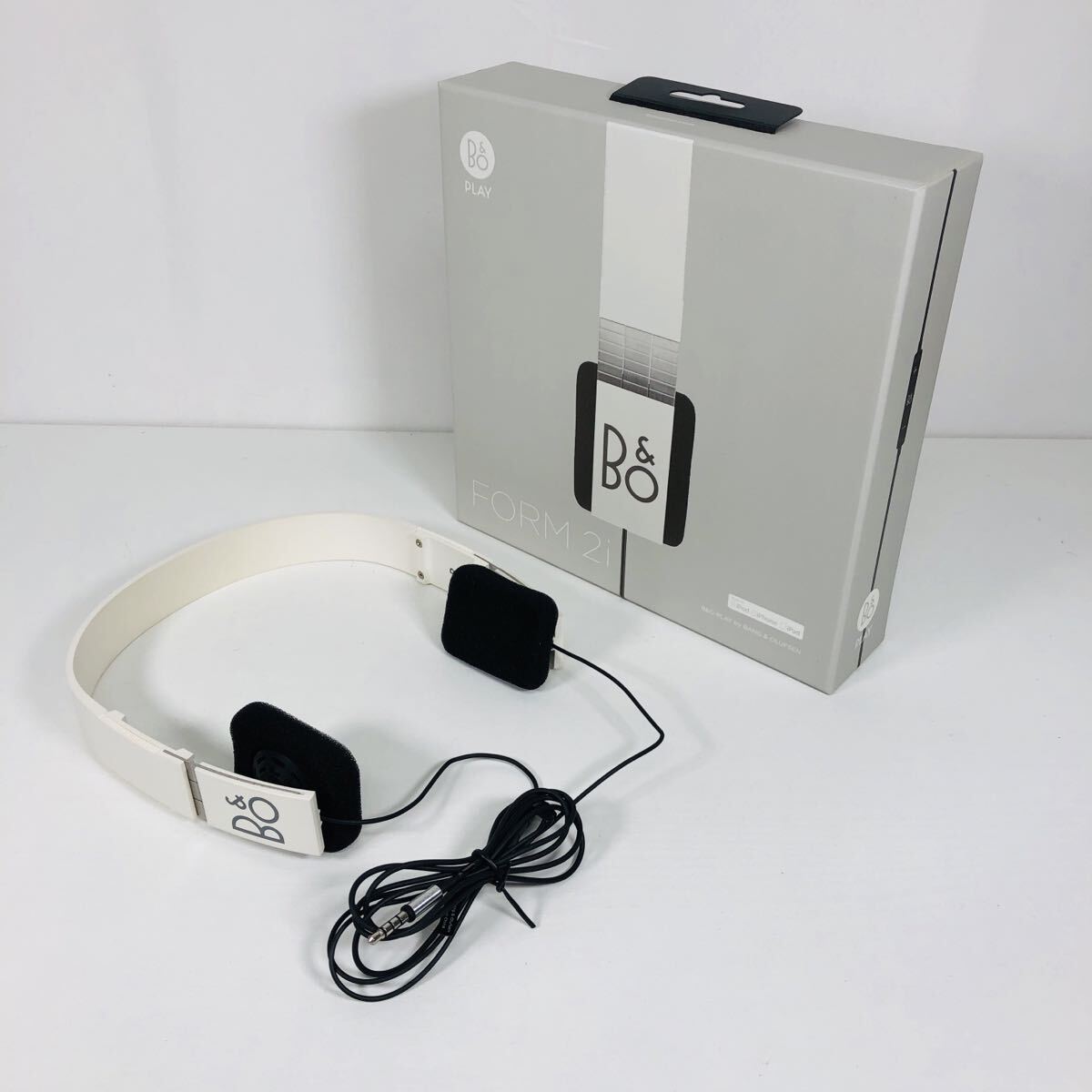 中古動作品 バング & オルフセン Bang & Olufsen B&O オンイヤーヘッドフォン ホワイト Form 2i white ヘッドホン拍卖