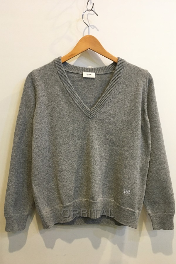 二子玉)CELINE セリーヌ 23AW 極美品 カシミヤVネックニット セーター グレー ロゴ 定価187,000円 レディース XS 国内正規拍卖