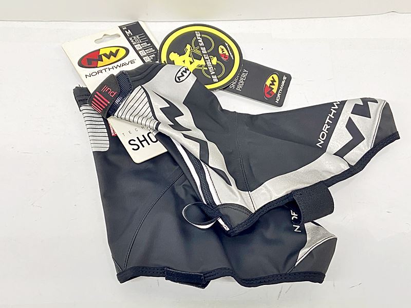 未使用品 ノースウェーブ NORTHWAVE シューズカバー アクア シューカバー ACQUA SHOECOVER REFLECTIVE Mサイズ ブラック/シルバー拍卖