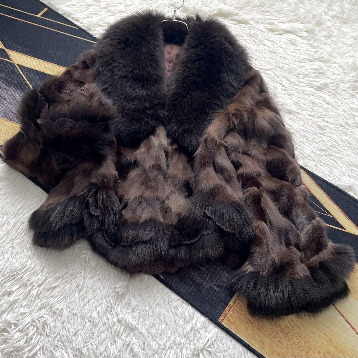 近年人気モデル ロシアンセーブル/襟/フォックス/FOX ショート/クロップド フレア/フリル ファーコート 軽量 毛皮 毛並み◎なめし柔らか◎拍卖
