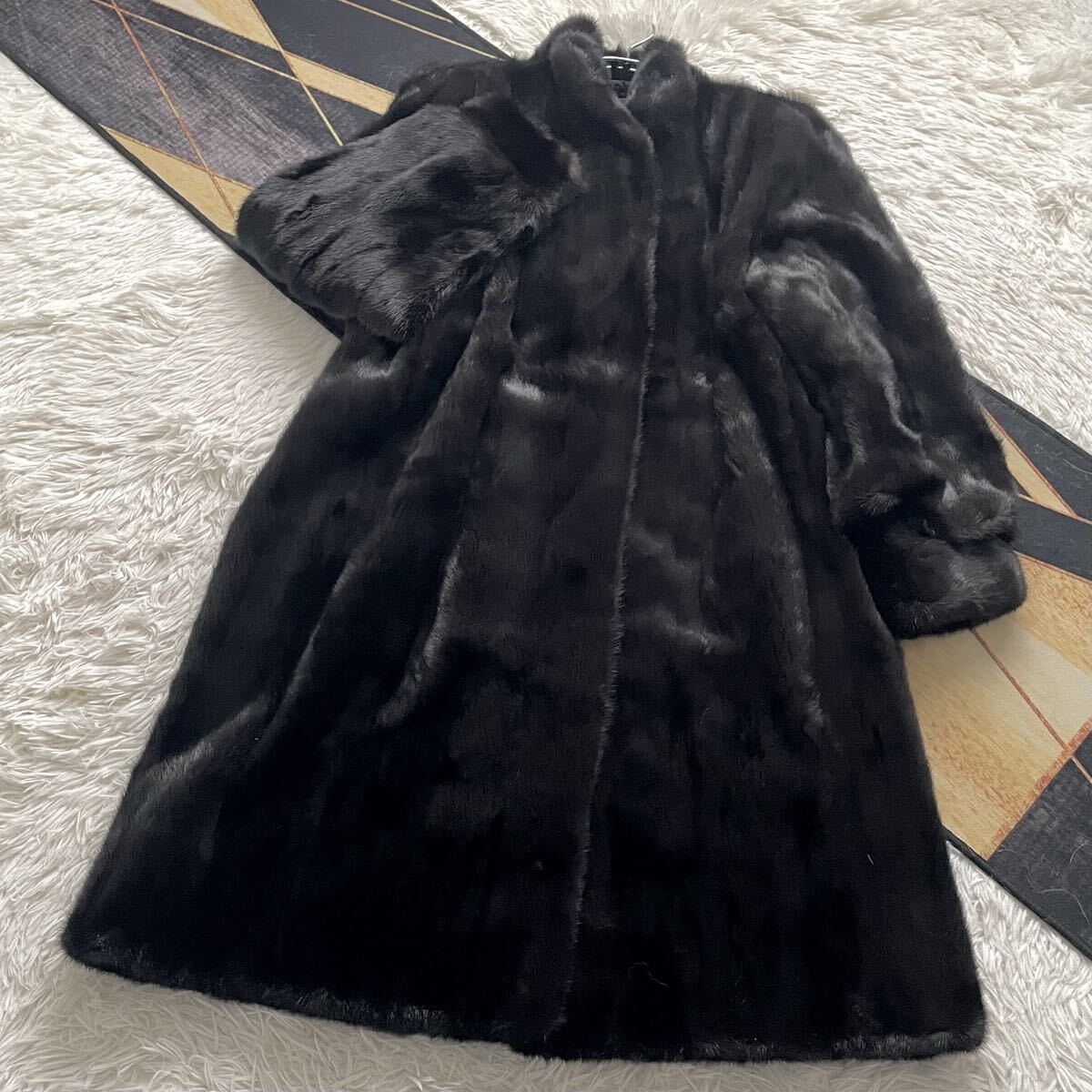総丈109 SAGA MINK/サガミンク ロング丈 ファーコート 毛皮 XL相当 リアルファー 毛並みボリューム◎ 高級◎ なめし柔らか◎ CARABI FUR 黒拍卖