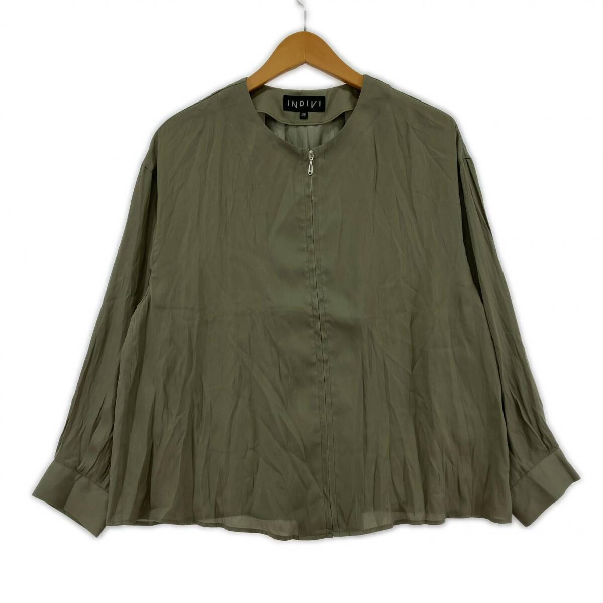 INDIVI インディヴィ ノーカラー ジャケット size38/カーキ ゆうパケットOK拍卖
