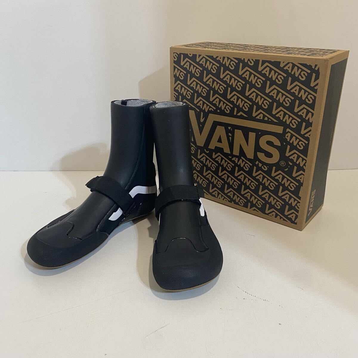 25/26 新品 正規 VANS サーフ ブーツ 5mm 26.0cm SURF BOOT BLACK サーフィン ラバー ブラック バンズ ヴァンズ 冬 防寒 VN000D66BLK拍卖