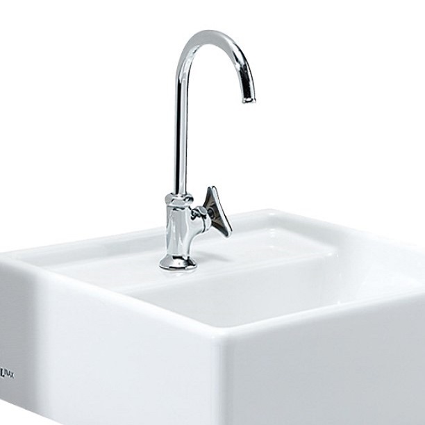 立水栓 【新品】 LIXIL リクシル LF-14SP-13-PK コンパクトシンク用立形自在水栓 トイレ 水栓金具 住宅設備 在★20拍卖