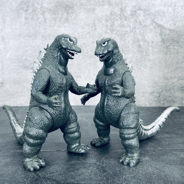 東宝映像 ゴジラ フィギュア 2点セット 約 8.5x17x15cm おもちゃ【中古】/514255拍卖