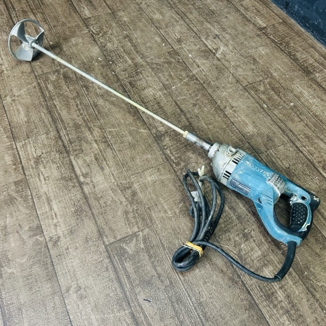 マキタ カクハン機 【中古】動作保証 makita UT2204 100V 9A 50-60Hz 850W 550min-1 電動工具/514412拍卖