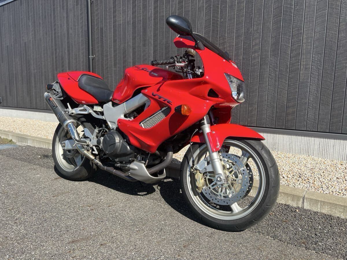 1円スタート 大人気! 255-260-20 HONDA VTR1000F FIRE STORM 【動画有】車体 実動 書類有 ホンダ SC36 逆車 ヨシムラマフラー ブレンボ拍卖