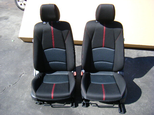 平成26年 デミオ LDA-DJ5FS 純正 フロントシート 左右 運転席 助手席拍卖