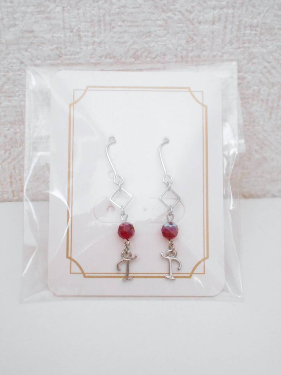 ◆新品◆ キラキラ赤い珠のピアス ☆アクセサリー拍卖