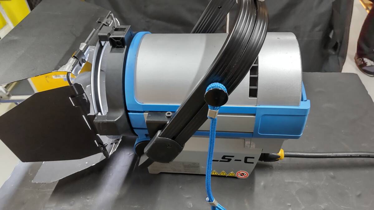 ARRI L5-C スタジオライト①拍卖