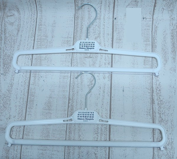 6-7081A/Maison Margiela ハンガー 2本セット メゾンマルジェラ拍卖