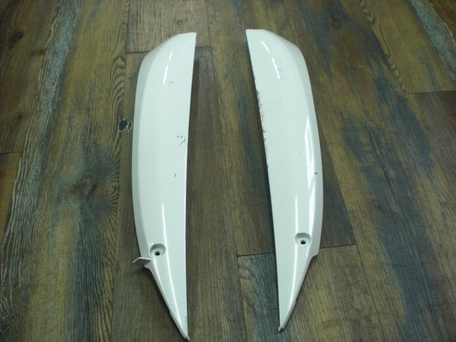 ヤマハ SA37J ビーノ サイドモール 左右 サイドカバー SA37J-535*** No.D614拍卖