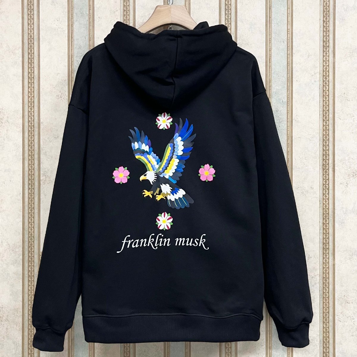 絶賛・パーカー 定価4万 FRANKLIN MUSK・アメリカ・ニューヨーク発 エジプト綿100% 保温 ソフト 鷹柄 スウェット カジュアル 秋冬 サイズ2拍卖