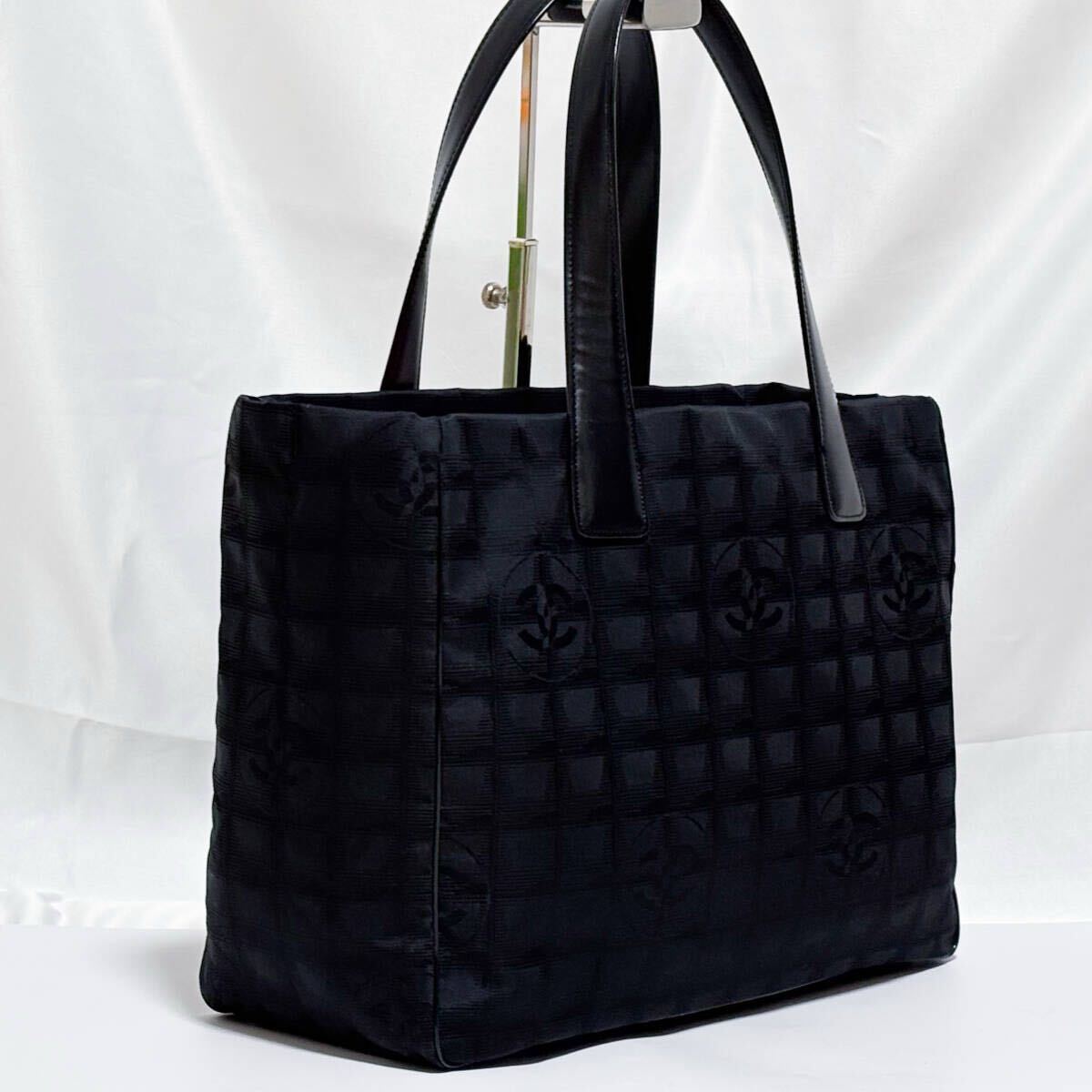 【極美品】CHANEL シャネル ニュートラベルラインMM トートバッグ拍卖