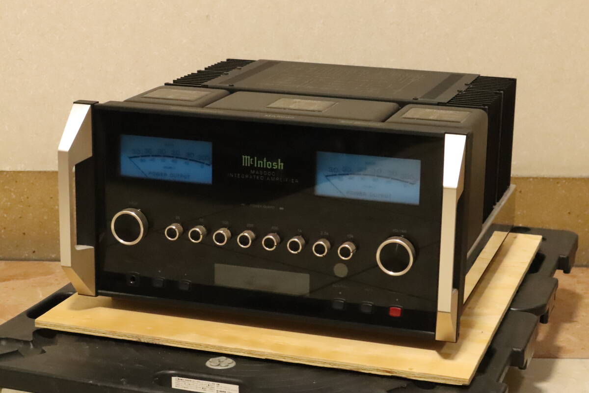 VMPD7-104-20 MCINTOSH マッキントッシュ プリメインアンプ MA8000 アンプ INTEGRATED AMPLIFIER リモコン 元箱付き 通電確認済み 中古拍卖