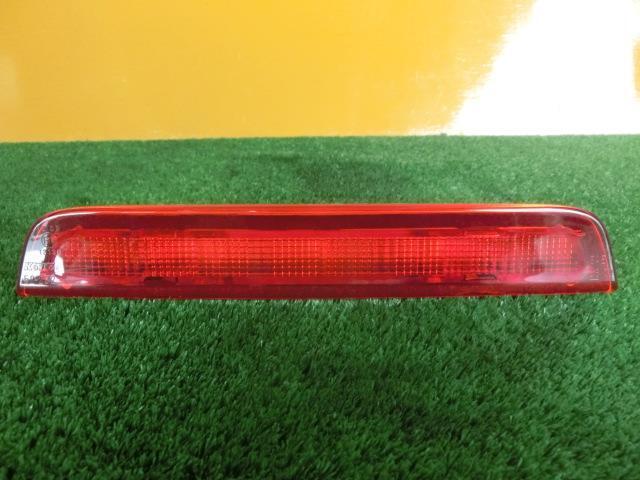 【2124】/ヴィッツ NSP130 ハイマウントストップランプ拍卖