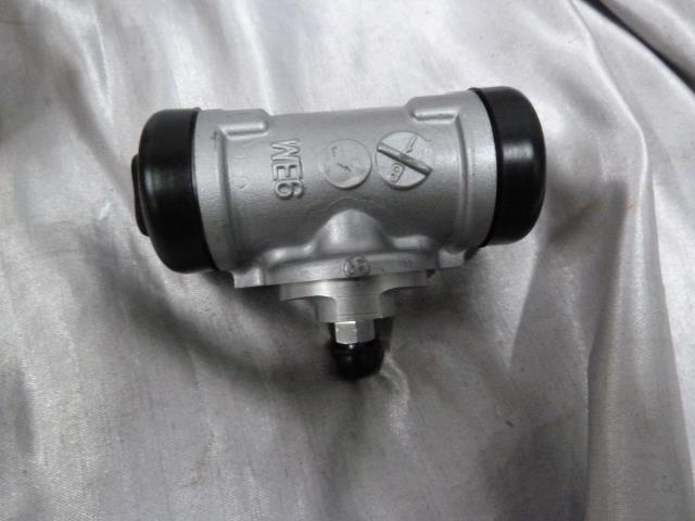 【3433】/ハイエース KDH2 ホイールブレーキシリンダ 型式仮 要品番確認拍卖