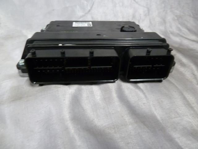 【3661】/MIRAI JPD10エンジンコントロールコンピューター拍卖