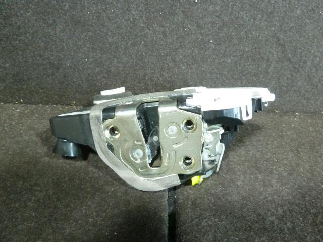 【5615】/プリウス ZVW30 左ドアオートロックソレノイド拍卖