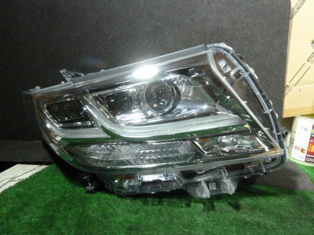 【6028】/アルファード GGH30W右ヘッドライト拍卖