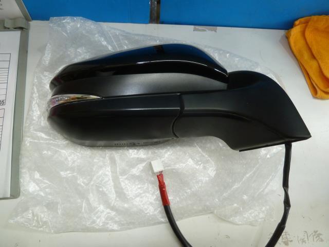 【6676】/ノア ZRR80G 右ドアミラー 87910-28B51拍卖