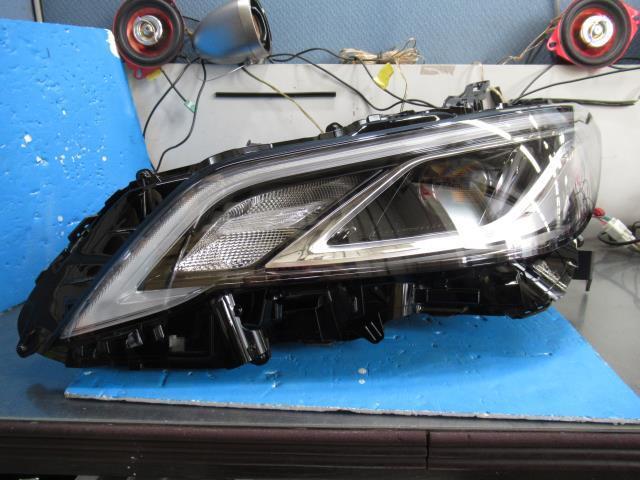 【7763】/クラウン ARS220 左ヘッドライト 81185-30K50拍卖