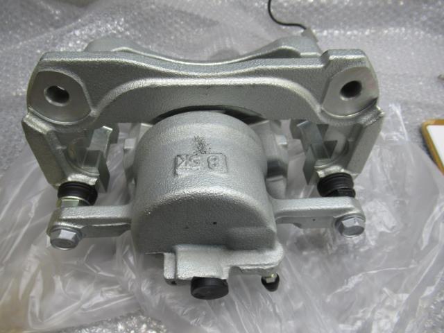 【7948】/カムリ AVV50 左 ディスク ブレーキ シリンダー のみ 47750-33361拍卖