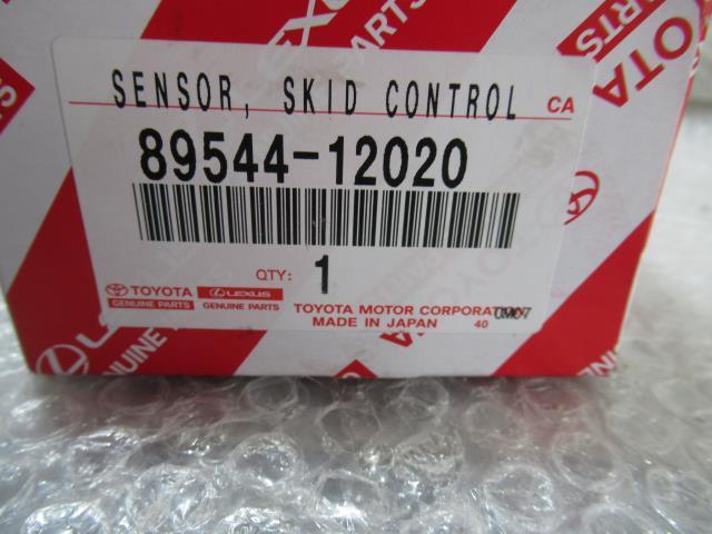 【8554】/カローラランクス NZE121スキッドコントロールセンサー拍卖