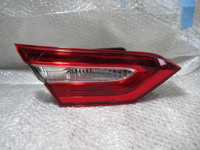 【8944】/カムリ AXVH70左テールランプ(内側)拍卖