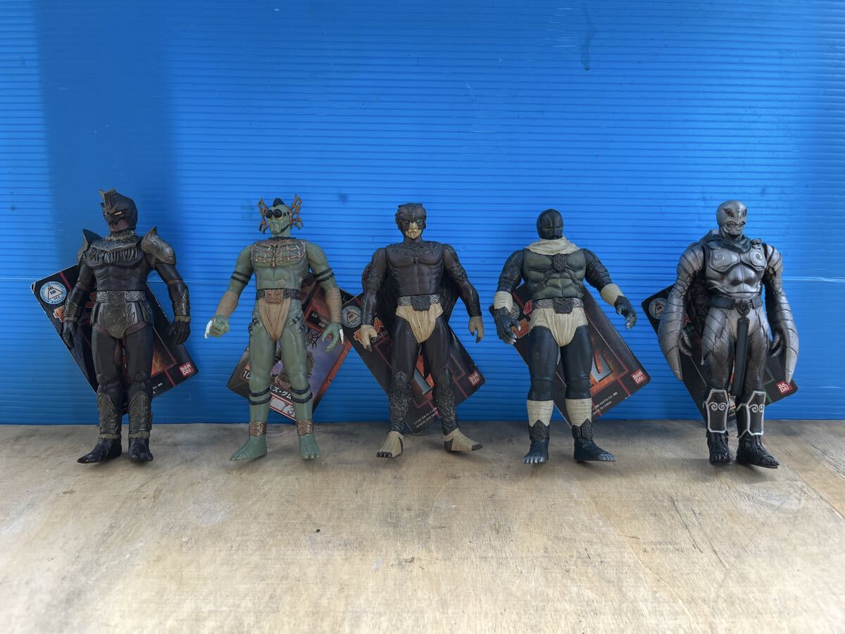 バンダイ 2000年製造 / 新品 ダグ付き / 仮面ライダー クウガ 怪人シリーズ まとめて 5体拍卖