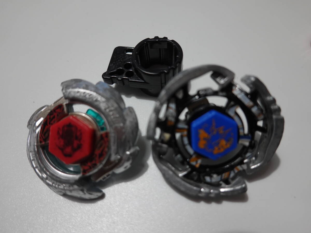 メタルファイトベイブレード 初期シリーズ 2個セット(ペガシス145D / ヴォルフ105F) 22拍卖