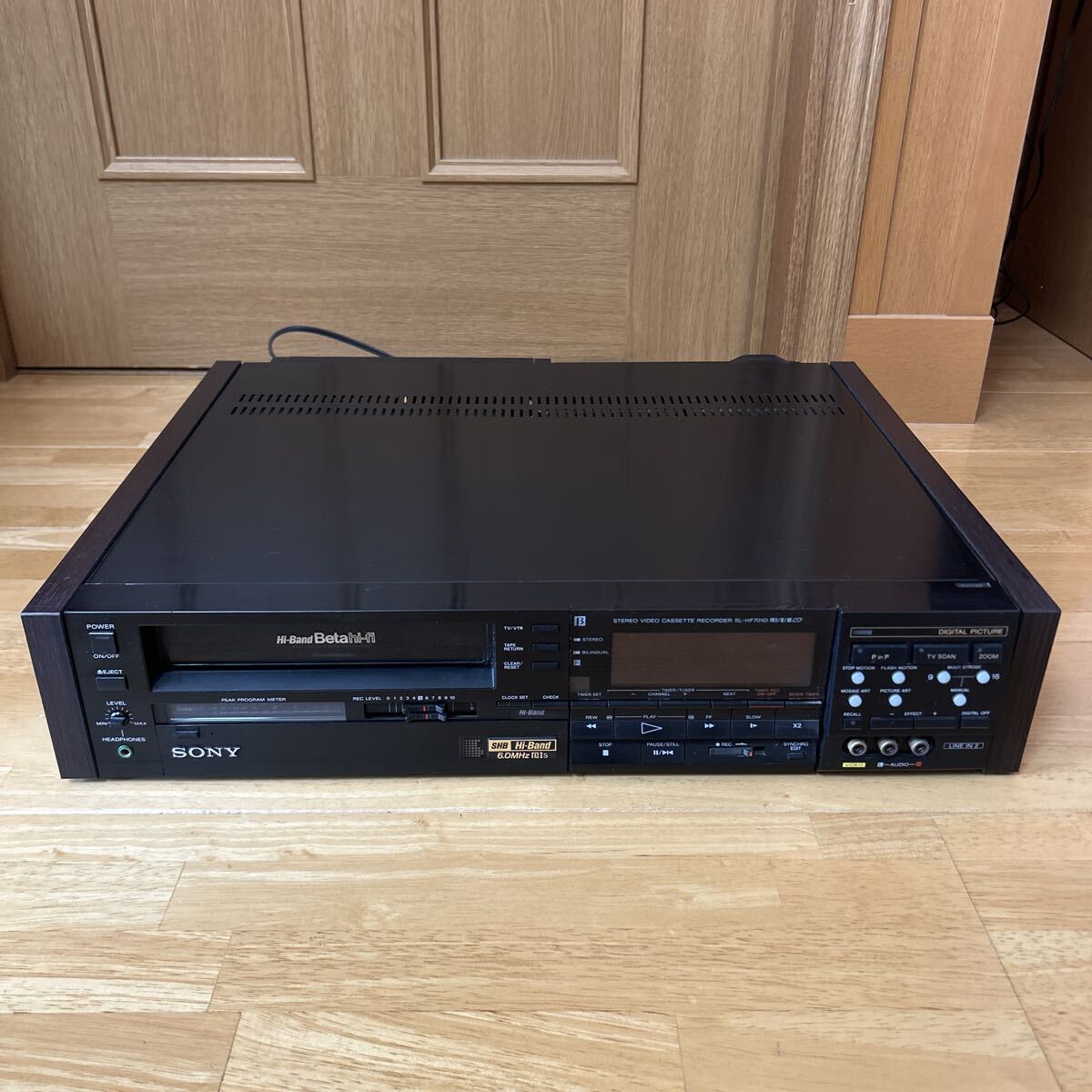 ベータデッキ SONY ソニー ハイバンドベータ SL-HF701D 本体のみ付属無 BetaMax スーパーハイバンドベータ 通電確認済 中古 美品 送料無料拍卖