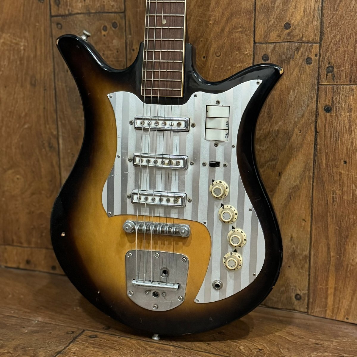Decca DMI-203 日本製 デッカ 輸出モデル Vintage Bizarre Guitar ビザールギター ビンテージ 《格安スタート》拍卖