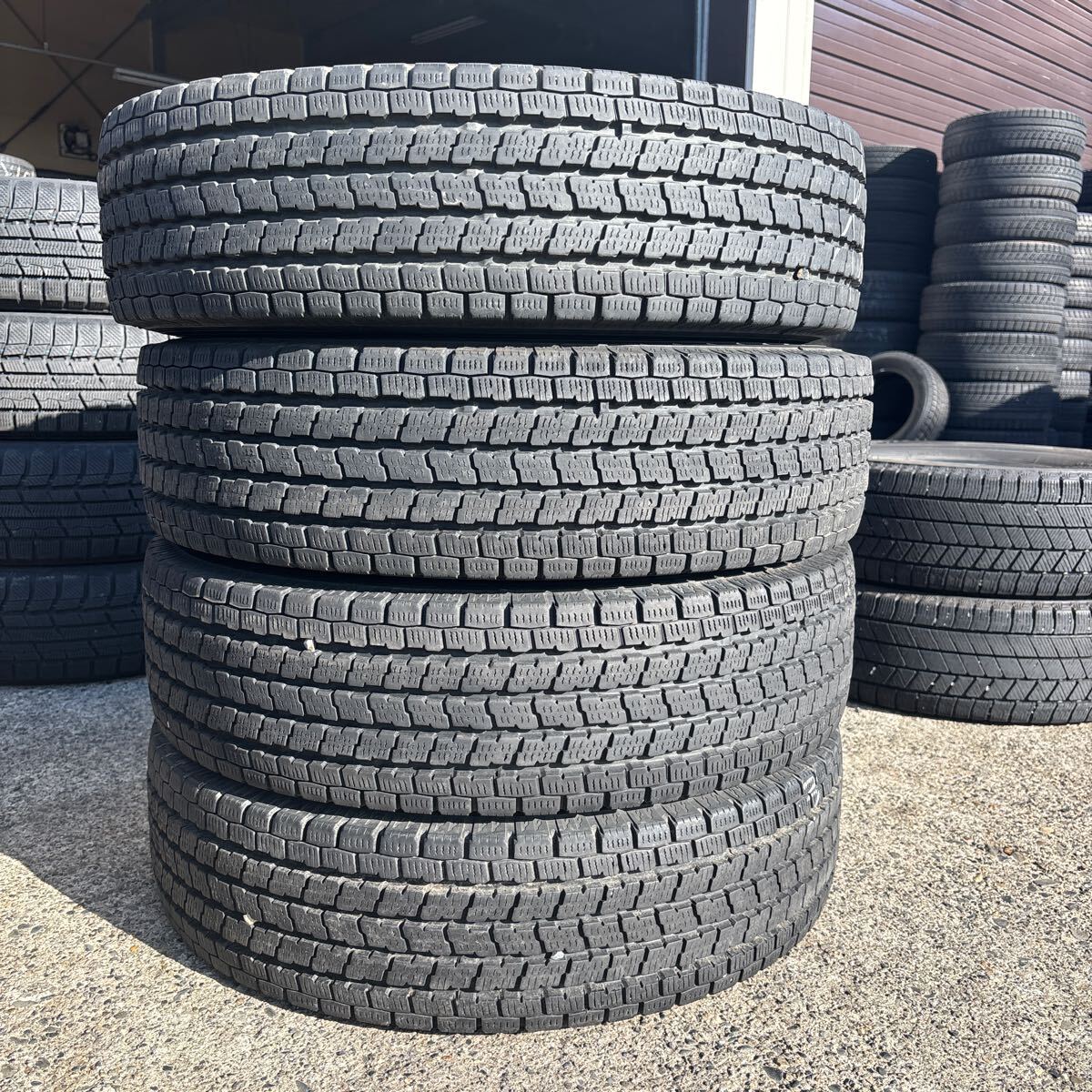 ◆送料無料◆195/80R15 107/105L LT◆YOKOHAMA IG91 スタッドレスタイヤ 残山 7分山 4本セット拍卖