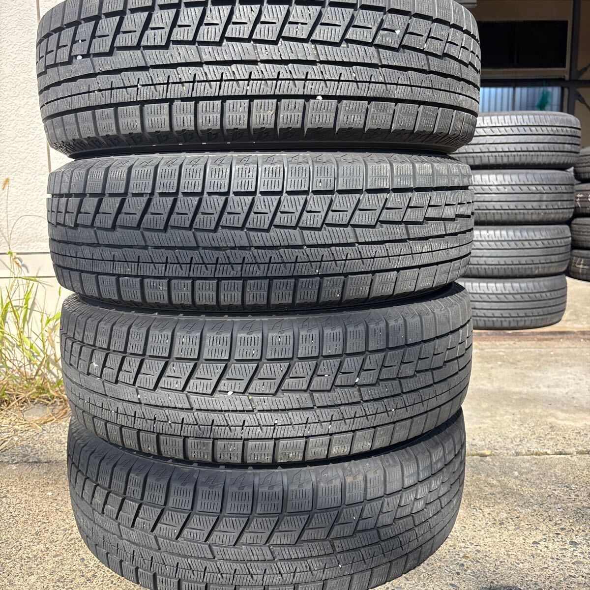 ◆送料無料◆185/65R15 88Q◆YOKOHAMA IG60 スタッドレスタイヤ 2021-2022年製 残山65% 4本セット 在庫あり 拍卖