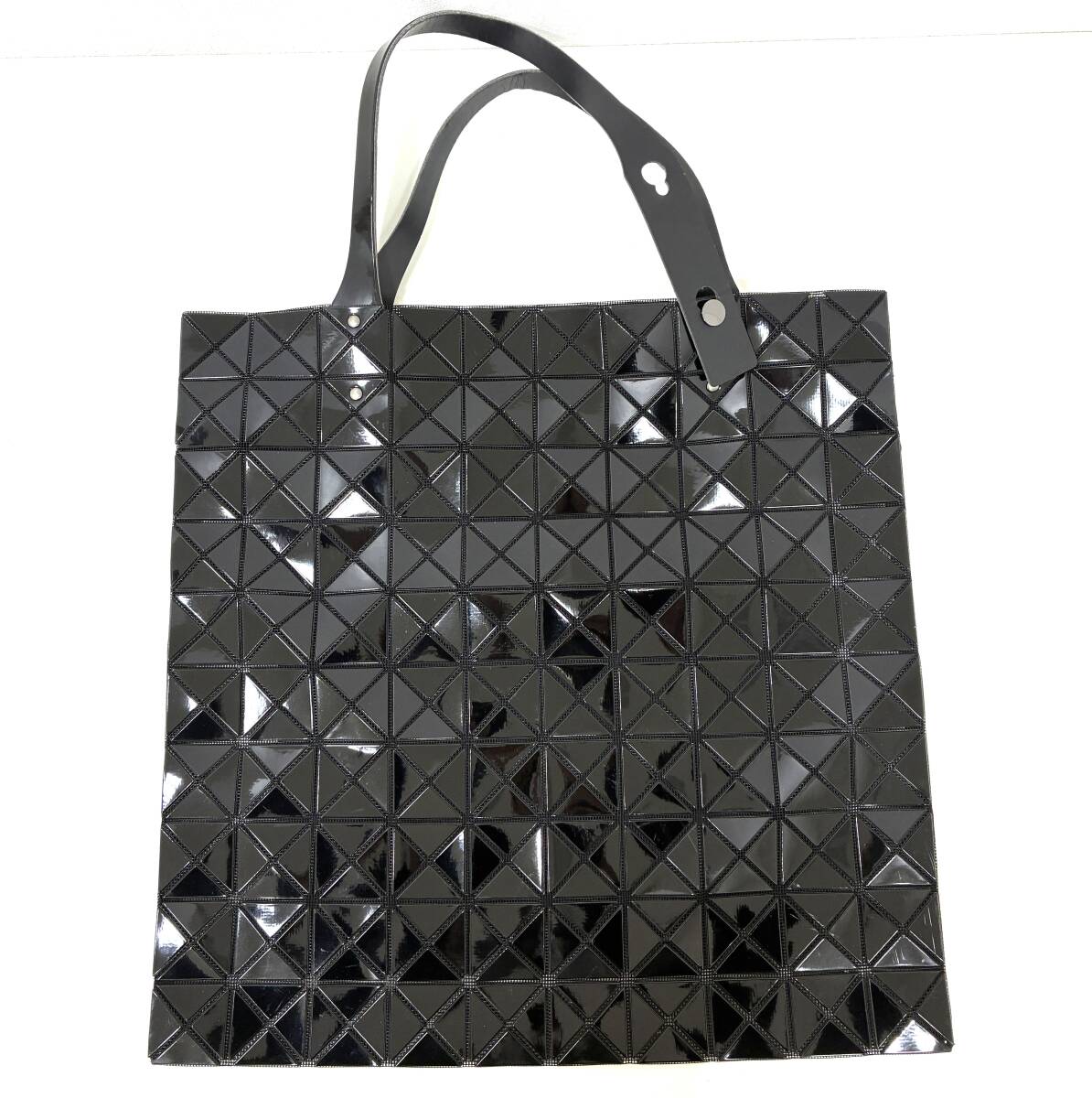 (OT5690) BAO BAO バオバオ ISSEY MIYAKE イッセイミヤケ ハンドバッグ トートバッグ ブラック BB55-AG045拍卖