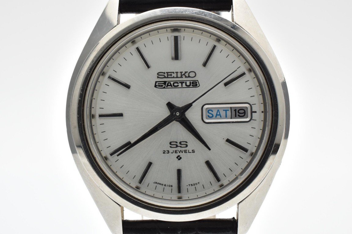 稼働品 SEIKO セイコー 6106-7480 ラウンド シルバー メンズ 腕時計 3針 デイデイト 銀文字盤 自動巻き 23JEWELS拍卖