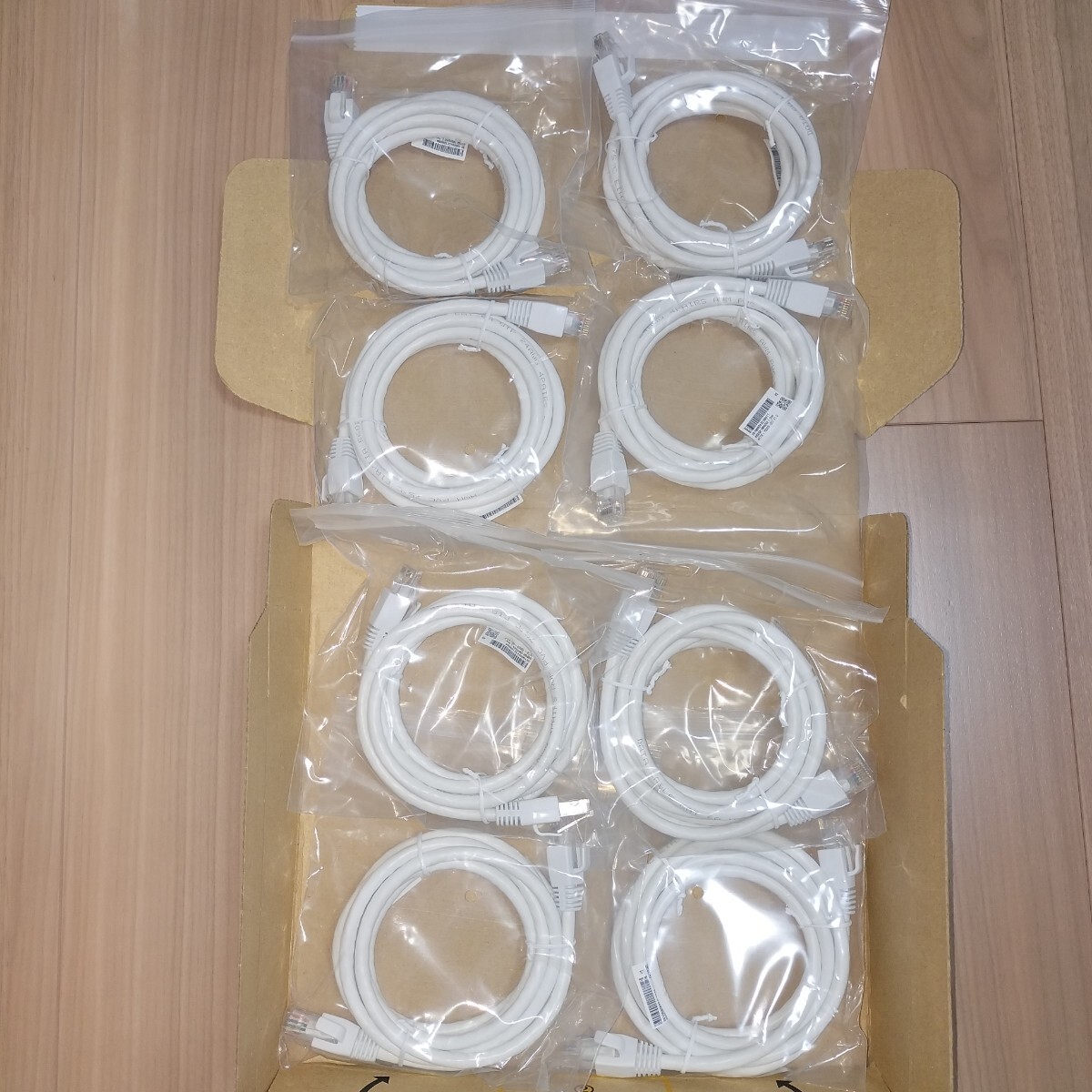 新品未使用 LANケーブル カテゴリー6A 2m 8本セット CAT.6A 爪折れ防止 10Gbps 送料無料 バルク品 拍卖